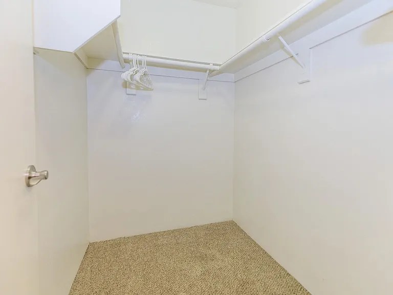 Rio Cancion Apartments — Photo 92