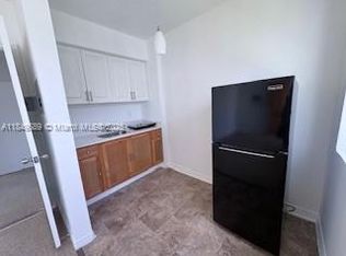 2046 SW 7th St #4, Miami, FL 33135