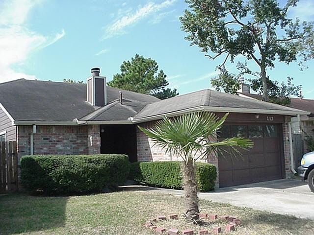 1st image of 7113 Goldendale Ct