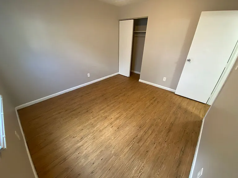 451 Alden Ave — Photo 21