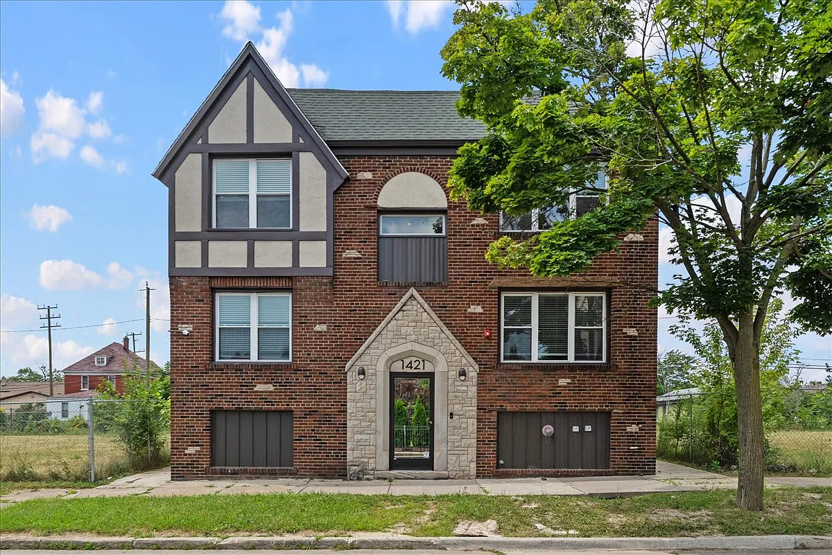 1 bed, $950 — Photo 1