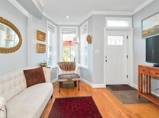 825 12th St NE, Washington, DC 20002