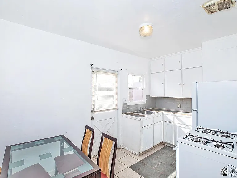 531 S 1st Ave #2 — Photo 5