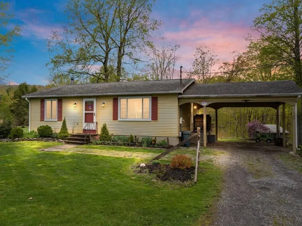 13 Briarwood Ln, Newfield, NY 14867