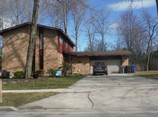 500 Harper Ln, Midland, MI 48640