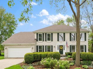 1910 Bluegrass Ct, St Charles, IL 60174