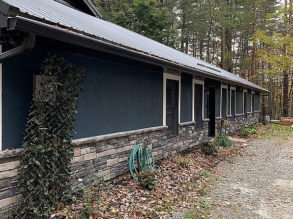 2nd image of 475 Woodland Ave