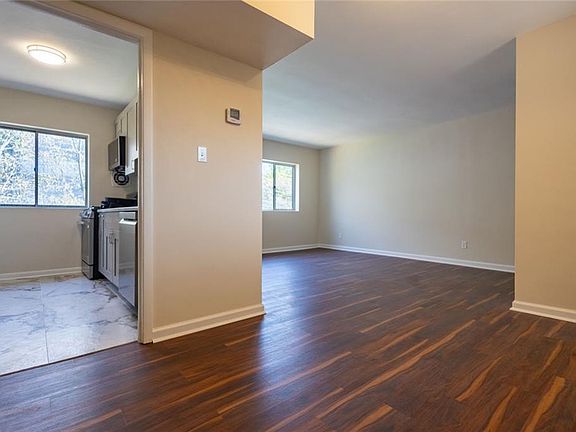 4th image of 91 Rumson Rd NE #C37