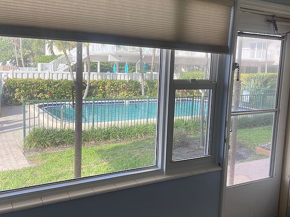 Pool View Window