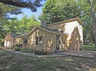 1212 Park Ln, Spring Grove, IL 60081