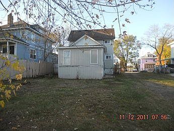 2nd image of 26 Pinegrove Ave