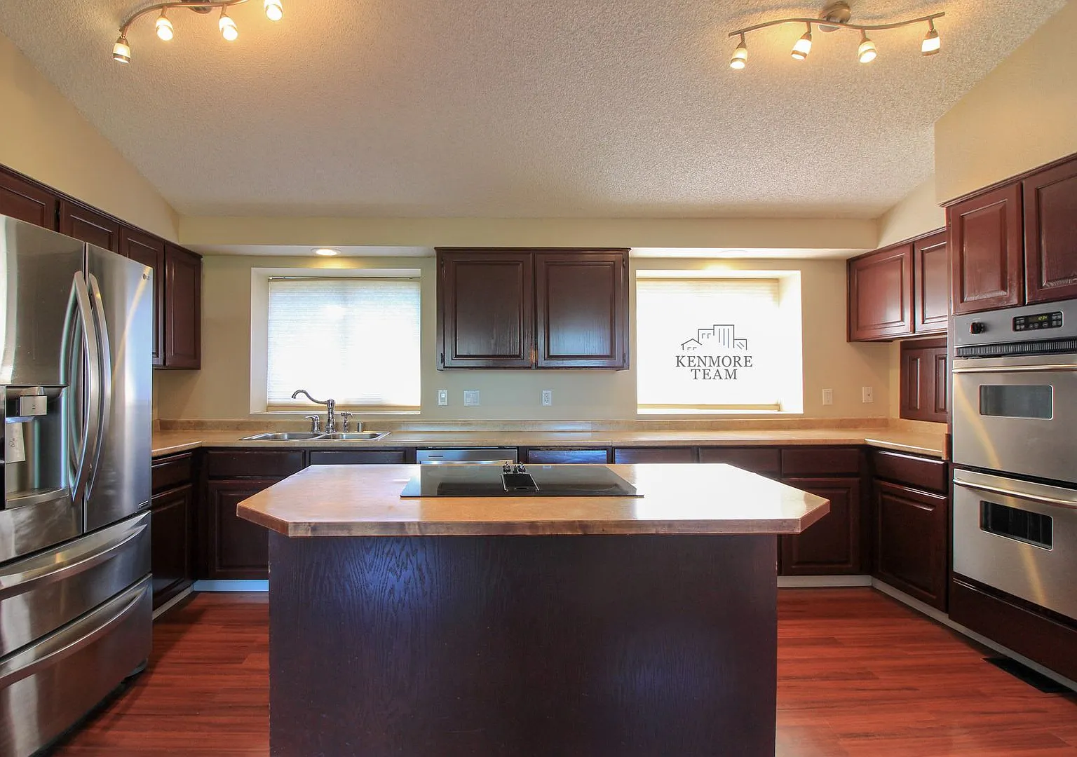 5 Bedroom, 3 Bath Home in Kennewick — Photo 2