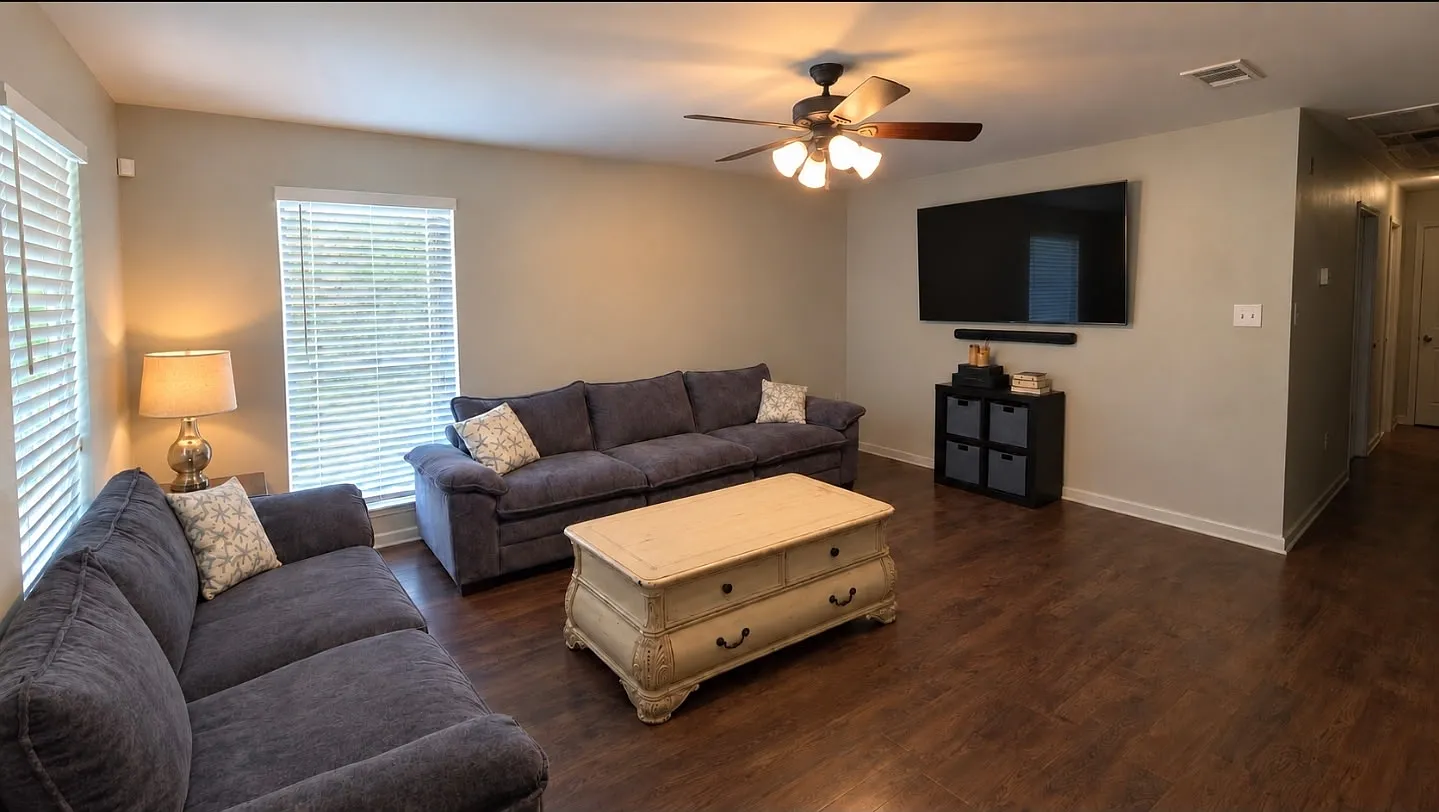3 bed, 1180 sqft, $1,550 — Photo 1