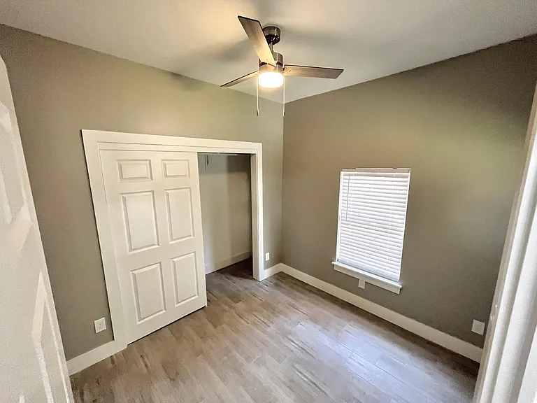 1230 Cortlandt St #1 — Photo 5