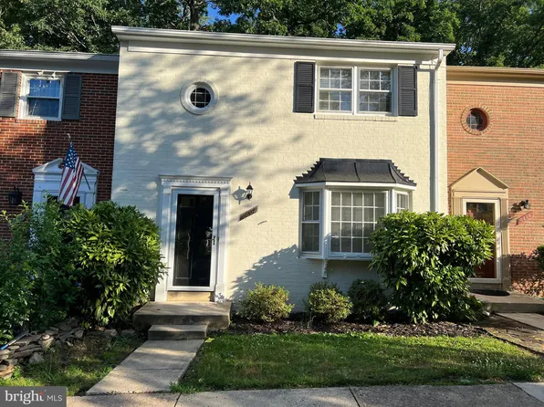 6802 Dina Leigh Ct, Springfield, VA 22153