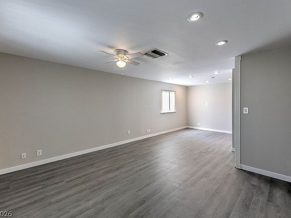 4th image of 1867 Renada Cir