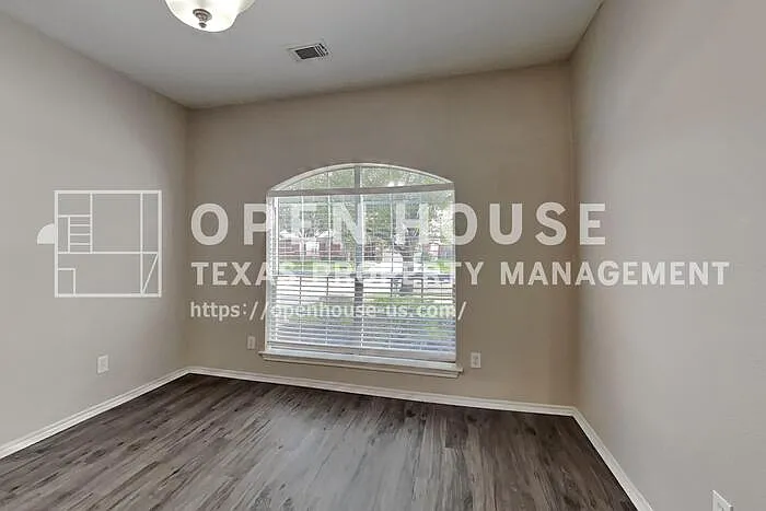 2311 Rendale Ct — Photo 7