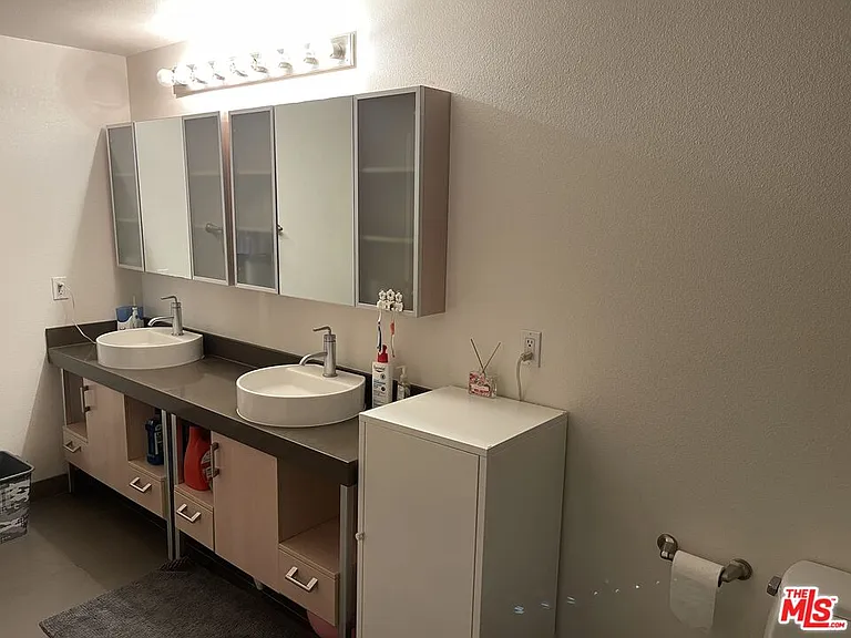 1234 Wilshire Blvd #235 — Photo 11