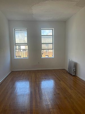 4th image of 2100 Beekman Pl APT 1AA
