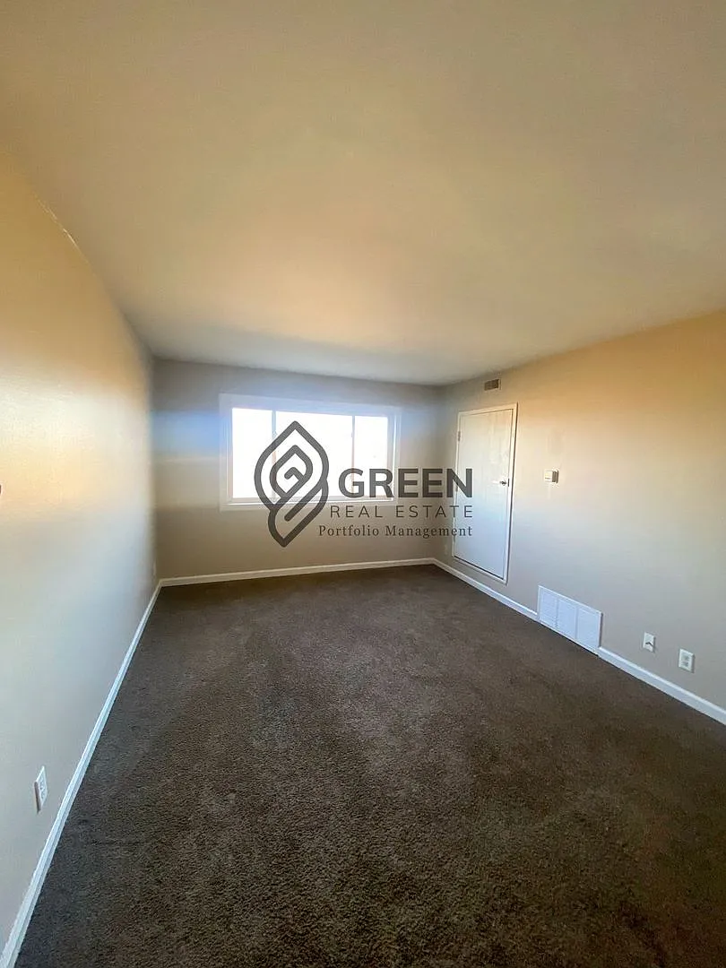 Building Photo - 2779 Cooper Dr