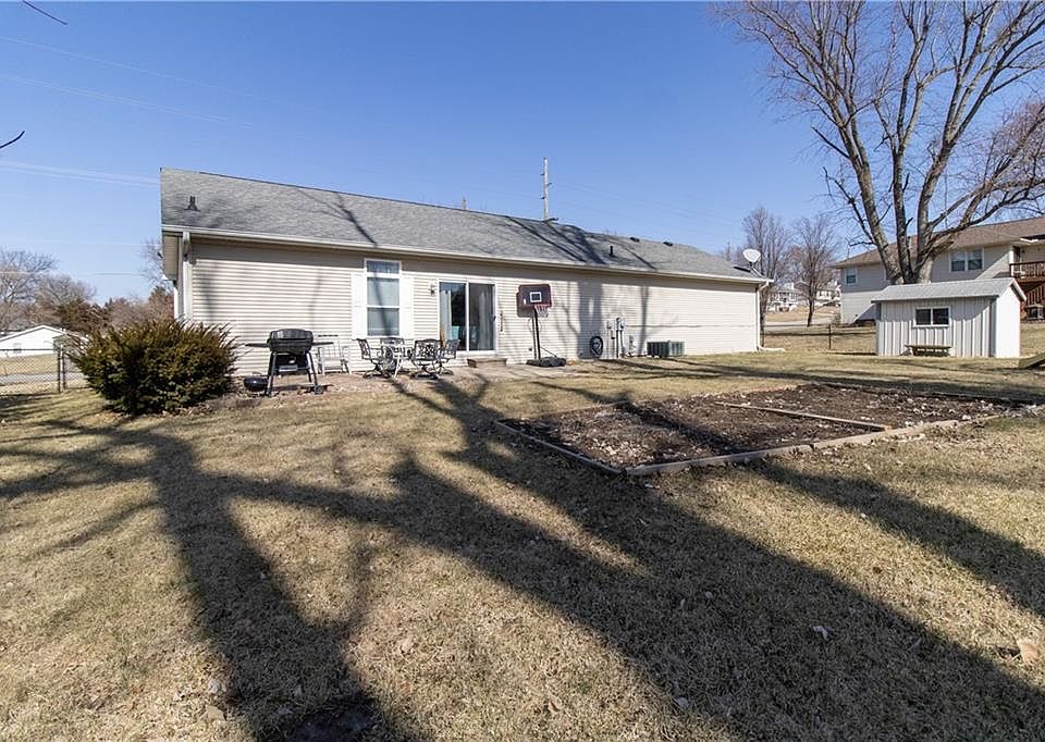 2806 Cook Rd, Saint Joseph, MO 64506 Zillow