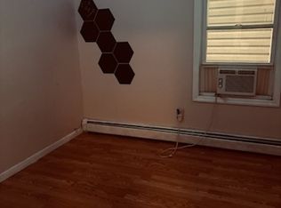 94 Marion St FLOOR 2, Paterson, NJ 07522