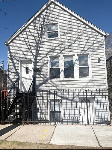 2622 W Luther St #1 Photo 1