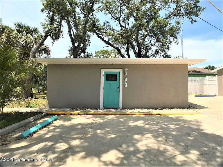1981 Guava Ave #104 — Photo 20