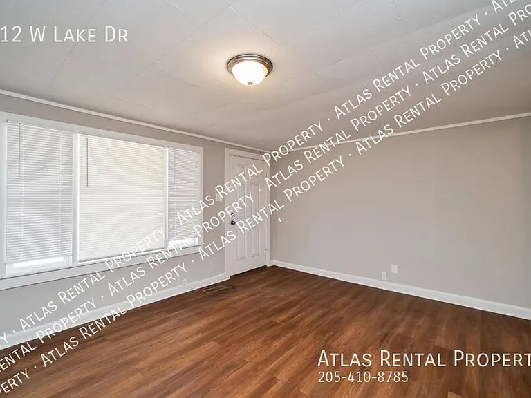 512 W Lake Dr — Photo 5