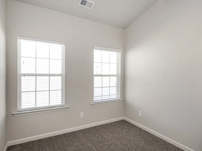 7 Madaline Ln — Photo 12