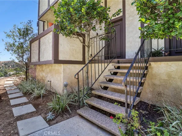 1832 Oak Tree Dr APT 13, Los Angeles, CA 90041