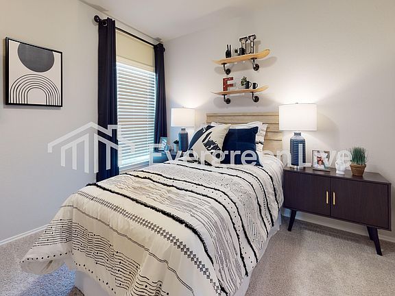 3rd image of 12841 Florence Ln