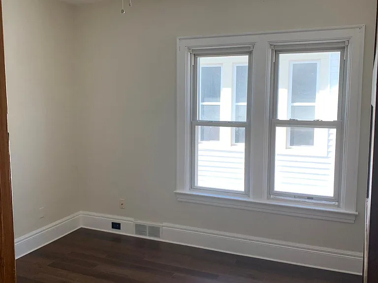 159 Norwalk Ave — Photo 11