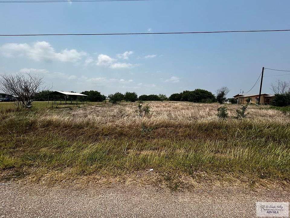 1st image of 22568 Myers Ln #16