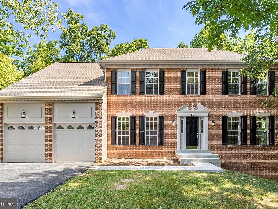 1st image of 13 Queens Mill Ct #226A