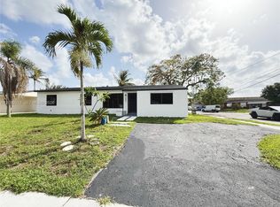 2401 SW 50th Ter, Plantation, FL 33317