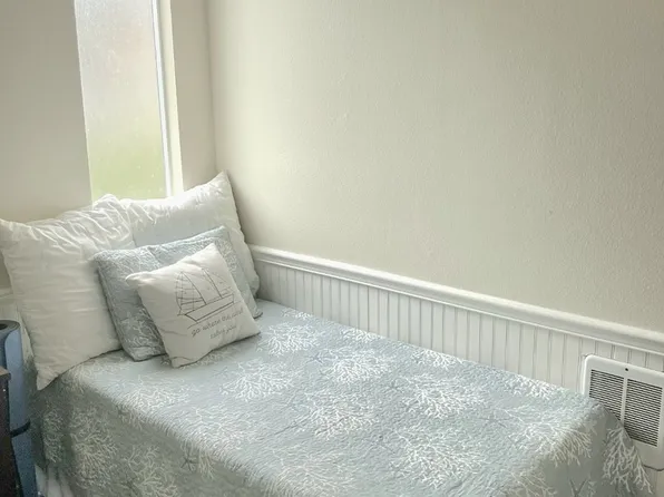 3050 Macaulay St, San Diego, CA 92106