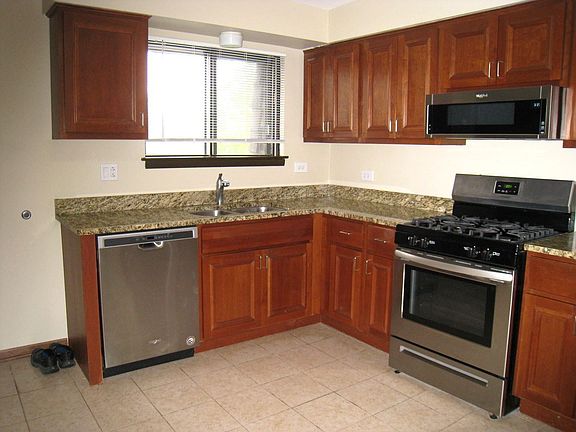 2nd image of 920 S McKinley Ave APT 3B