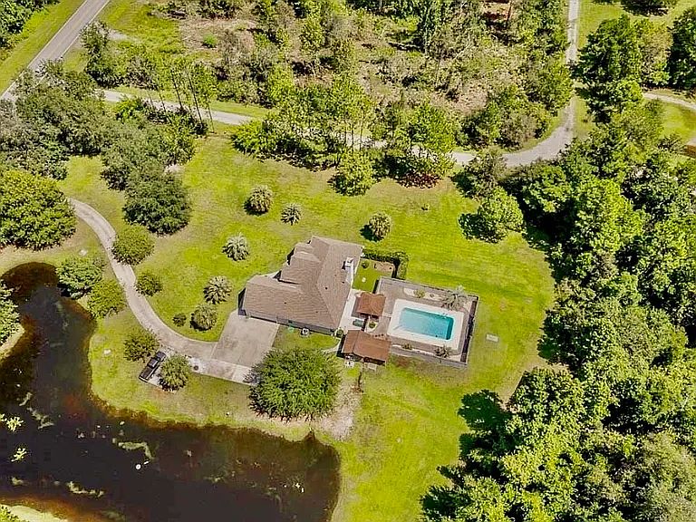 1st image of 351 Buck Swamp Rd