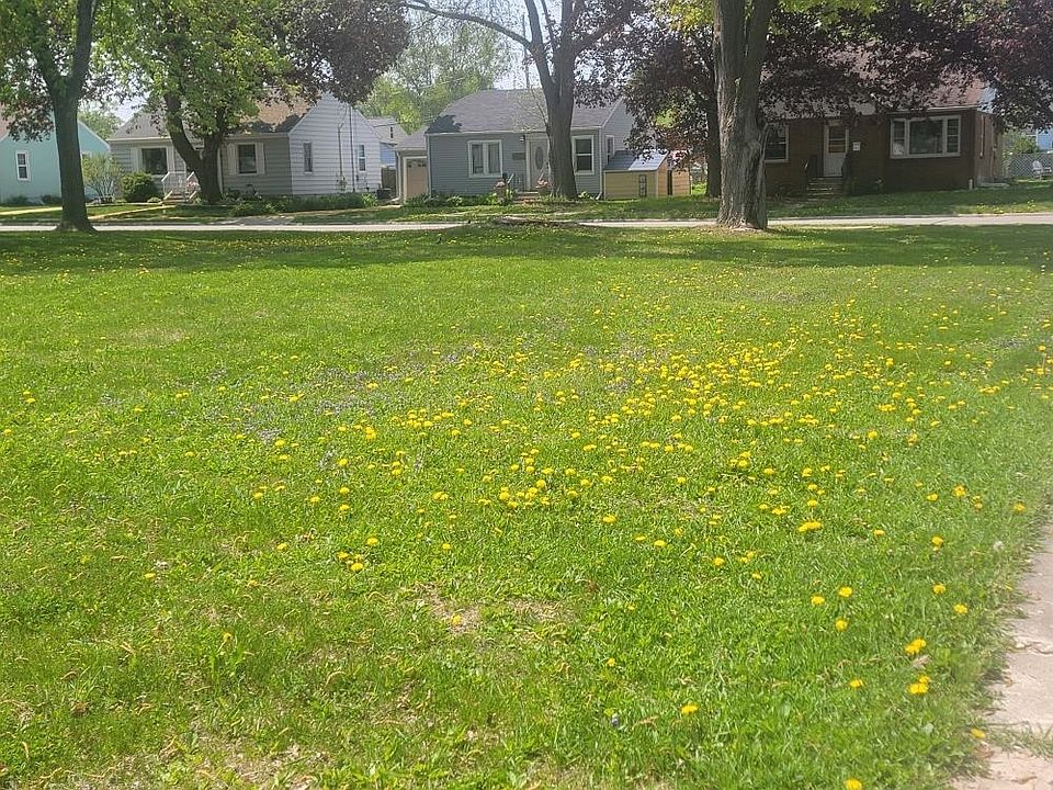 1st image of 1203 Gross Ave