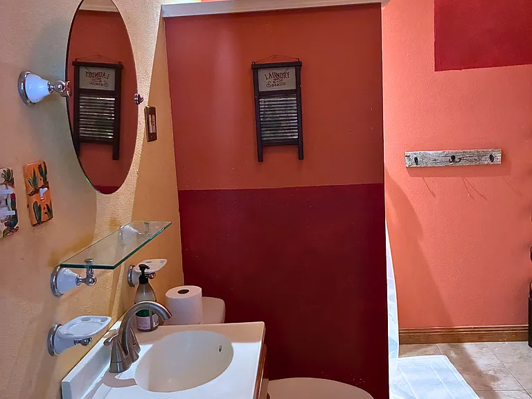 1721 W Summit Ave — Photo 4