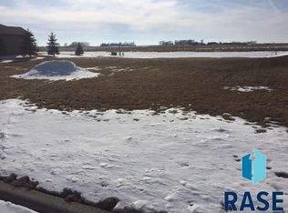 S Carlson St, Humboldt, SD 57035