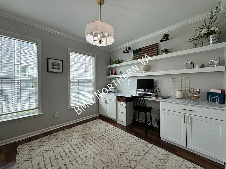 8930 Kingbird Ct — Photo 17