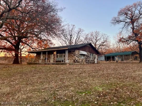 10196A W Perry Rd, Stigler, OK 74462
