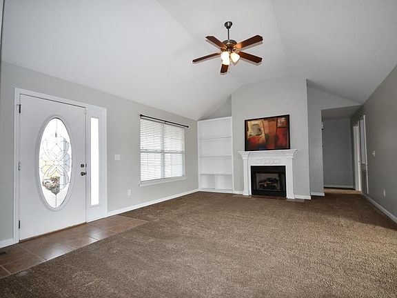 3rd image of 1854 Coffeetree Ln