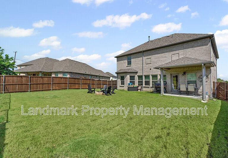 1206 Fox Chase Dr — Photo 30