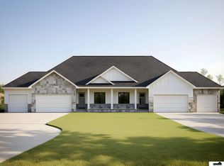 9421 S 87th St, Lincoln, NE 68526