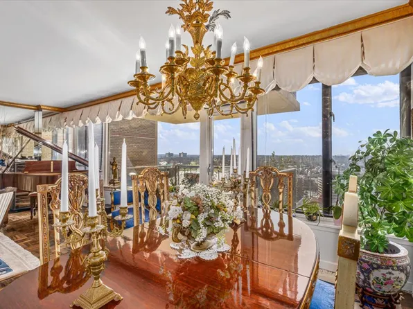 166-25 Powell Cove Boulevard image 9 of 18