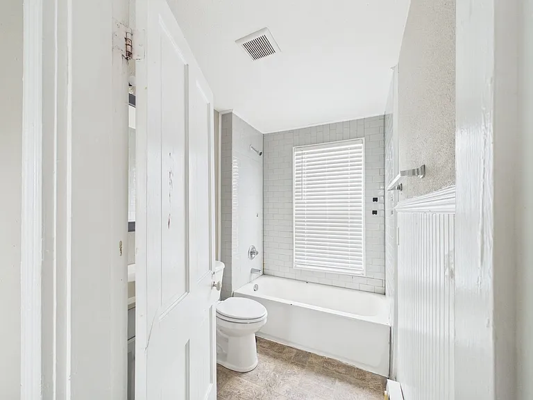 207 Wellford St — Photo 7