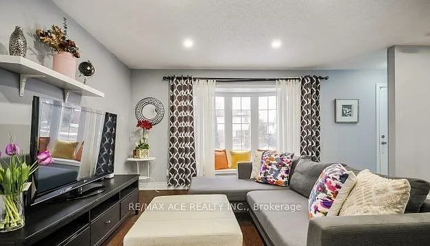 45 Snowball Cres #UPPER — Photo 5